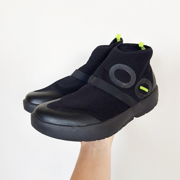 Oofos OOmg High Black Slip on Shoes Size 10 - Picture 1 of 8